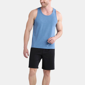 Camiseta sin mangas de gimnasio para hombre hecha con tela duradera para un uso repetido y un rango máximo de movimiento - Product Image 4
