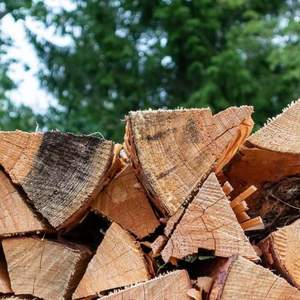 High Quality Kiln Dried <b>Firewood</b> Wholesale Hardwood Energy Related Products-Oak and Beech <b>Logs</b> on Sale in Bulk Supply - Product Image 4