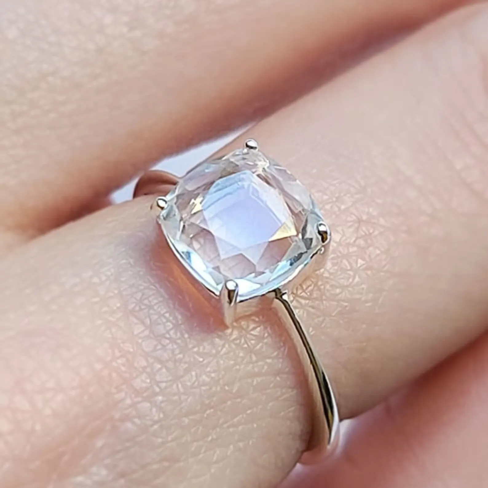 1.50ct Kussen Rose Cut Moissanite Solitaire Verlovingsring 14K Wit Gouden Ring Voor Vrouwen