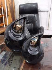 Black and Golden Heart Aluminum Adult Cremation <b>Urns</b> Hot Selling <b>Large</b> Human Ashes Cremation <b>Urns</b> With Teardrop Shape - Product Image 2