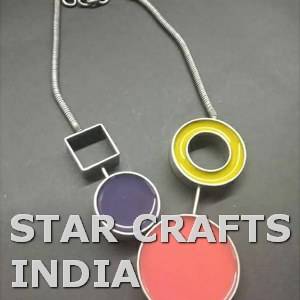 Precio al por mayor, joyería de moda, collar de resina, Collar corto de hilo, regalo de América para mujer, collares con figura de fiesta, colgante de boda - Product Image 4