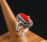 Bague en pierres précieuses, corail rouge naturel, sertissage clos en acier inoxydable plaqué rhodium |   Bague bohème pour femme certifiée spiritual healing