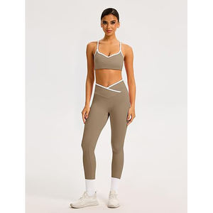 Conjuntos de Yoga Reversibles y Transpirables, Top Deportivo y Leggings Ligeros con Elasticidad en Cuatro Direcciones, Ecológicos, de Secado Rápido, Cómodos y de Alto Rendimiento - Product Image 5