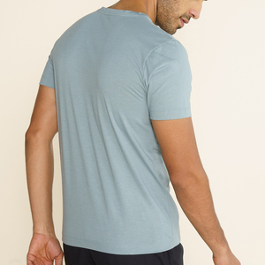 100% algodón de alta calidad elegante camiseta de hombre de talla grande para hombre disponible en diseños personalizados a bajo costo camisas de tela transpirable - Product Image 5
