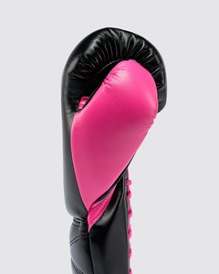 นวมชกมวย Fly Boxing คุณภาพพรีเมียม หนังแท้สีชมพู น้ำหนักเบา กันน้ำ แบบผูกเชือก สำหรับฝึกซ้อมและแข่งขัน MMA มวยไทย - Product Image 4