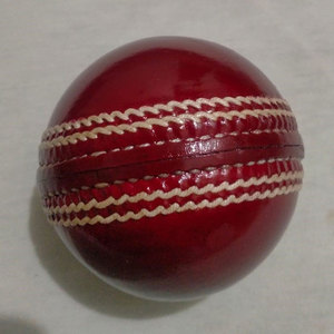 Pelota dura de Cricket hecha a mano profesional personalizada de alta calidad Pelota de Cricket de cuero puro Premium de 6 piezas - Product Image 2