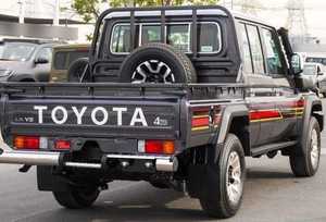 Toyota Landd CCruiser Pick Up TOYOTA LC79 PICKUP <b>D</b>/C LX-Z1 4.0L PETROL V6 A/T FULL OPTION 2025 <b>MODEL</b> - Product Image 4