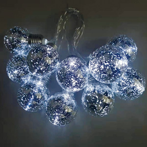Luci a stringa a LED argento alimentate a batteria da 1,35 m (GSC 204805021) - Product Image 2