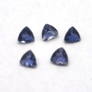 Iolite ธรรมชาติ 4x4 มม. ล้านล้านเพชร 0.13 กะรัต Iroc ขายคุณภาพสูง iolite สีฟ้าอัญมณีหลวมผู้ผลิตชั้นนําและผู้ส่งออก - Product Image 5