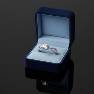 Anillo de Compromiso de Plata 925 con Morganita Rosa Claro Natural, Diamante CZ, Engaste Minimalista, Certificado por Terceros, Símbolo Religioso - Product Image 4