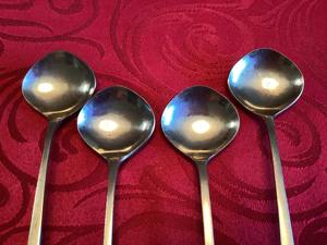 Cubiertos de Acero Inoxidable con Acabado Plateado y Cabeza Redonda, Elegantes para el Hogar, Comedor, Bodas, Eventos y Catering, Juego de 4 Cucharas - Product Image 6