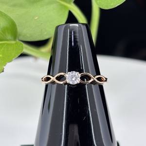 Igi GIA แหวนคลื่นเพชร CT CVD 0.20 18kt แหวนเพชรเม็ดกลมสีทอง - Product Image 5