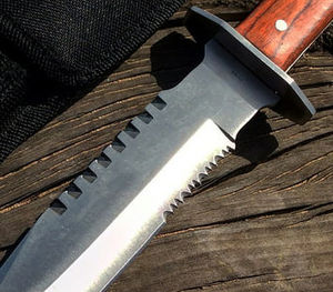 Nouveau couteau de chasse et de camping de haute qualité, fait main, avec lame pleine en acier inoxydable, bord dentelé, manche en bois et étui en cuir - Product Image 4