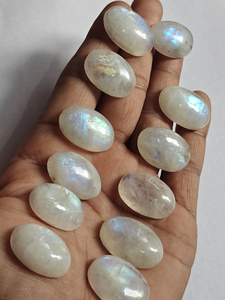 Pierre précieuse d'aigue-marine naturelle 15-20mm en vrac pour bijoux de mode et cadeaux de mariage certifiés IGI - Product Image 4