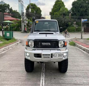 รถยนต์โตโยต้าแลนด์ครุยเซอร์ 4x4 กระบะ มือสอง ไม่มีประวัติอุบัติเหตุ พวงมาลัยขวา/ซ้าย - Product Image 5