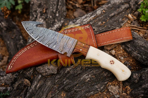 Cuchillo de Caza y Camping de Acero de Damasco Hecho a Mano Más Vendido |   Cuchillo Skinner de Hoja Fija Personalizado con Mango de Hueso y Funda de Cuero OEM - Product Image 4