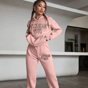 ชุดลำลองสตรีแบบสตรีทแวร์ ชุดออกกำลังกาย ออกแบบมาเพื่อการออกกำลังกาย ความสบายในการใช้งานประจำวัน และไลฟ์สไตล์สมัยใหม่ - Product Image 1