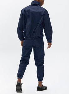 Sweat-shirt en nylon décontracté pour hommes avec logo personnalisé OEM 2 pièces noir vêtements de sport survêtement maternité ensemble de survêtement décontracté hiver - Product Image 4