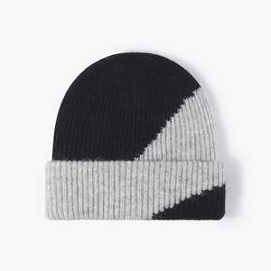 Gorro de hilo acrílico para exteriores a prueba de viento con logotipo personalizado, gorro de punto cálido para invierno para mujeres y hombres, bufanda lisa, gorro y conjuntos de guantes - Product Image 1