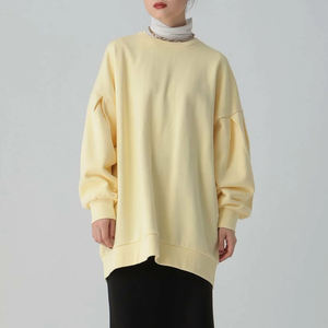 Dernières tendances en matière de sweat-shirts pour femmes de haute qualité, style streetwear, vêtements décontractés pour l'extérieur, tenues et designs tendance, collection tendance pour femmes - Product Image 3