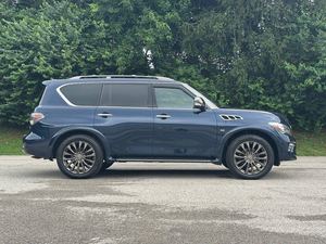 QX-80 Limiteds 4WD S.U.V. USADO de 2017 - Product Image 4