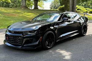<span class=keywords><strong>Chevrolet</strong></span> <span class=keywords><strong>Camaro</strong></span> <span class=keywords><strong>ZL1</strong></span> Coupé d'occasion 2023 ~1 800 milles, boîte manuelle 6 vitesses, pack performance 1LE Extreme Track - Product Image 5