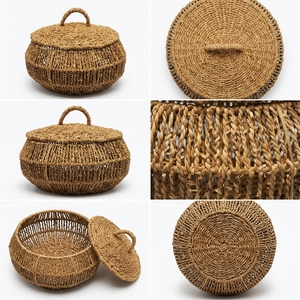 Panier rond en jonc de mer et jacinthe d'eau tressé à la main avec couvercle, organiseur de rangement, pot décoratif, décoration artistique pure pour la conception d'intérieur - Product Image 3