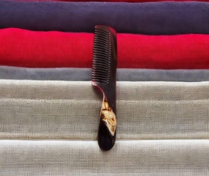 Peigne en corne à long manche en buffle naturel Accessoires de soins capillaires Outils de coiffure Peignes en corne - Product Image 2
