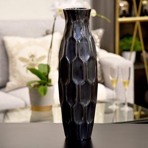 Florero de mesa de diseño costero de hierro ecológico hecho a mano para eventos de moda y decoración de comedor moderna - Product Image 1