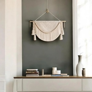 Décoration murale en macramé adorable, parfaite pour les intérieurs élégants, salon, chambre à coucher et bureau, décoration artisanale d'Inde - Product Image 3