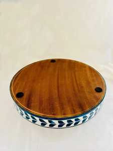 Bandeja de servicio de madera con incrustaciones de hueso con patrón de hojas Bandeja de café decorativa de laca hecha a mano con asas para bodas y Diwali - Product Image 3