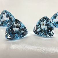 Topaze bleue ciel facettée taille triligne 10 mm, naturelle, 100 % authentique, qualité supérieure, pierre précieuse en vrac pour bijoux, 20 carats, MOQ, 50+ ans d'expérience