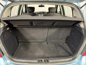 Auto Usado de Calidad a Precio Accesible, Hyundai i20 2010, 1.6, Volante a la Derecha - Product Image 5