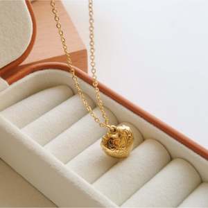 Collana Vintage con Ciondolo a Cuore in Madreperla Placcata Oro 18K, Anelli alla Moda con Charm Anti-Appannamento - Product Image 2