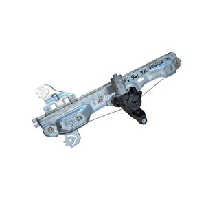 Moteur électrique de lève-vitre avant droit RENAULT Kadjar Série 82700 4E40A (15>) - Product Image 1