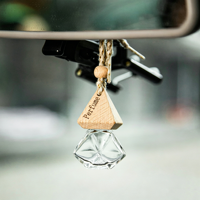 Diffuseur d'huiles essentielles en verre diamanté de qualité supérieure, pendentif pour rétroviseur, ornement, flacon de parfum suspendu pour voiture
