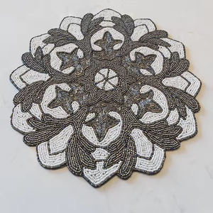 Hermoso mantel Individual diseño Floral bordado cuentas de piedra posavasos calidad Superior decoración de comedor esteras por Axiom Home Accents - Product Image 4