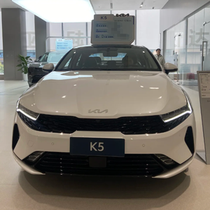 Nuevo KLa K5 Modelo 2025 2.0T Sedán Flagship de 4 Puertas y 5 Asientos, Vehículo Mediano de Gasolina con Tracción Delantera y R19, Alta Velocidad - Product Image 1