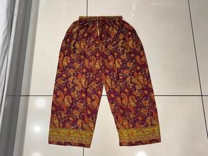 Pantalones de seda Flowy Palazzo, pantalones de pierna ancha de estilo retro, estilo bohemio, moda de Festival, estilo de hechizo gitano, estilo vintage de los años 90 - Product Image 5