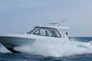 Prix Réduit 2026 Everglades 367 CX Disponible pour Expédition Mondiale - Product Image 2