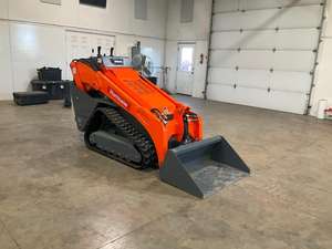 รถตักดินขนาดเล็กดีเซล Hurricane HRC600L พร้อมระบบควบคุม Eaton PLC แบบตีนตะขาบ รับประกัน 1 ปี สำหรับเครื่องยนต์ ปั๊ม มอเตอร์ เกียร์บ็อกซ์ และลูกปืน - Product Image 4