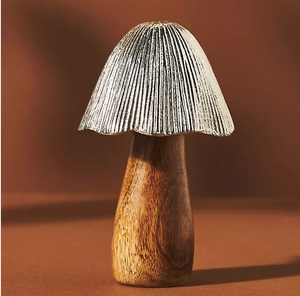 Soporte central de setas con tonos de madera en capas y forma única hecha para arreglos de mesa de temporada o estilo de estante - Product Image 3
