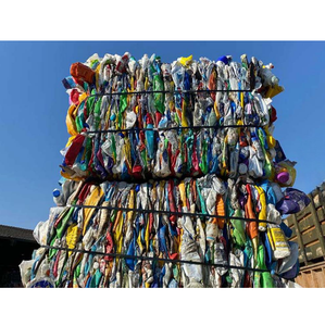 Hojuelas de PET reciclado marrón de grado película soplada, chatarra de plástico lavada a granel, marca personalizada para la producción de gránulos reciclados - Product Image 2
