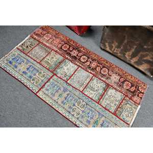 2.6x4.8 ft Vintage Turkish <b>Red</b> <b>Wool</b> Rug Patchwork Design Eco-Friendly Latex Backing - Product Image 4