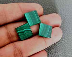 Cabochon de malachite verte : pierre précieuse rectangulaire, polissage lisse - Product Image 4