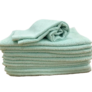 La Comodidad Natural Comienza con Nuestro Juego de Toallas de Algodón Ultra Suaves y Fuertemente Absorbentes con el Estándar Oeko-Tex 100 - Product Image 1