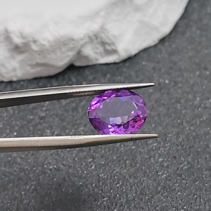 Piedra preciosa suelta de amatista púrpura natural 9x11mm forma de huevo de corte ovalado para la fabricación de joyas - Product Image 3