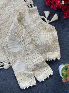 Chemisier en coton pur Khadi traditionnel indien prêt à l'emploi Chemisier élégant et design Vêtements de festival Chemisier en coton de couleur blanche - Product Image 2