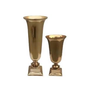 Fabricante de florero de metal excelente calidad hecho a mano maceta clásico elegante al por mayor nuevo florero - Product Image 1