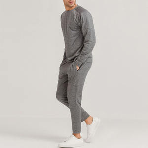 Venta al por mayor de ropa deportiva con cremallera para hombre con logotipo personalizado sudaderas con capucha 2 piezas Casual Jogging Suits Set con etiqueta privada para el invierno - Product Image 5